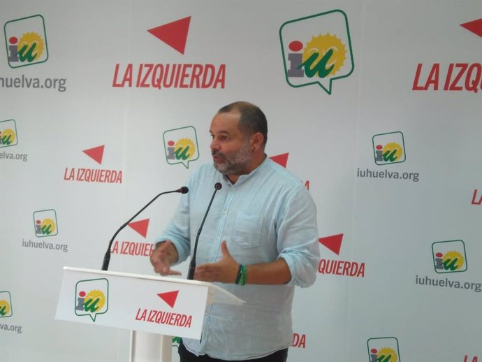 El coordinador provincial de IULV-CA en Huelva,  Rafael Sánchez Rufo, en una ima