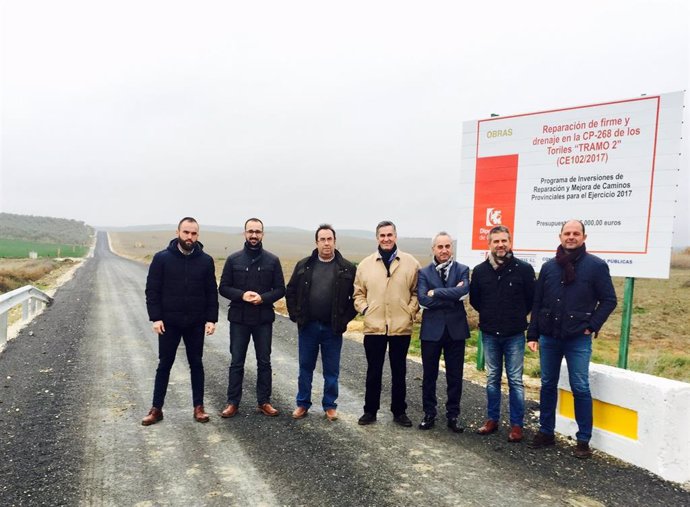 Autoridades visitan el camino provincial 'De los Toriles'