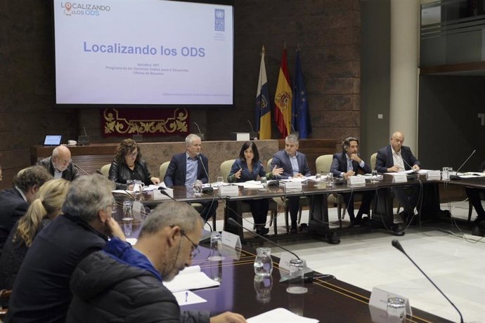 [Grupocanarias] Nota De Prensa / El Trabajo Del Parlamento De Canarias Para Loca