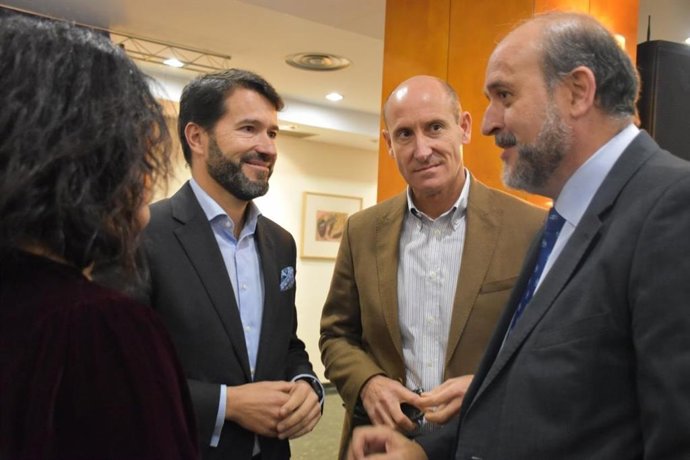 El vicepresidente primero del Gobierno de C-LM, José Luis Martínez Guijarro, est