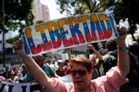 Venezuela se enfrenta a un fin de semana de máxima tensión con protestas opositoras y chavistas