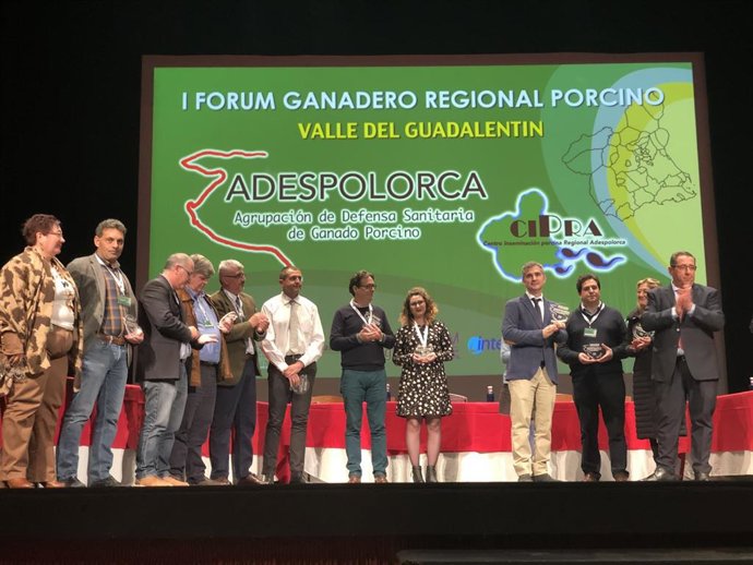 El consejero de Agua, Agricultura, Ganadería y Pesca, Miguel Ángel del Amor, cla