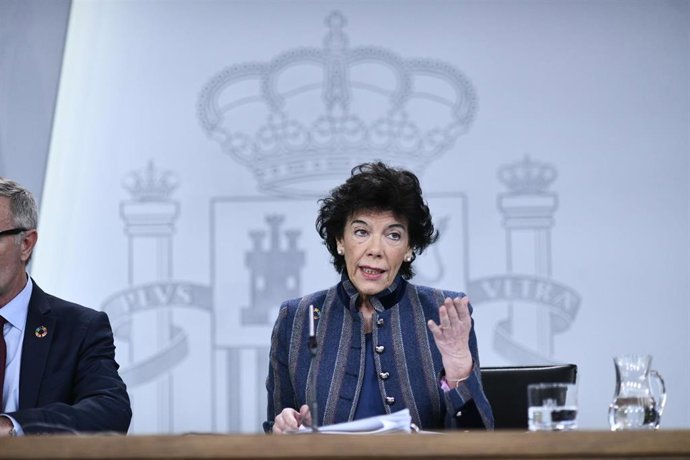 Rueda de prensa tras al Consejo de Ministros en el que se estudió, entre otros t