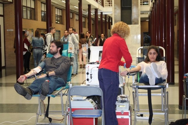 [Grupoalmeria] [L Comunicacion.Almeria.Dgob] Nota Y Foto Colecta Sangre
