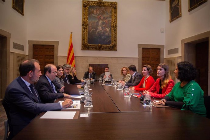 Reunión Espacio de diálogo con el presidente Quim Torra en Barcelona