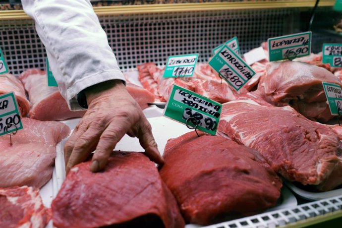  Polonia Exporta Carne De Vaca En Mal Estado A Una Decena De Países Europeos, En