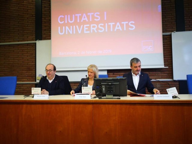 El líder del PSC, M.Iceta, la alcandesa de Esplugues, P.Días, y el candidato a l