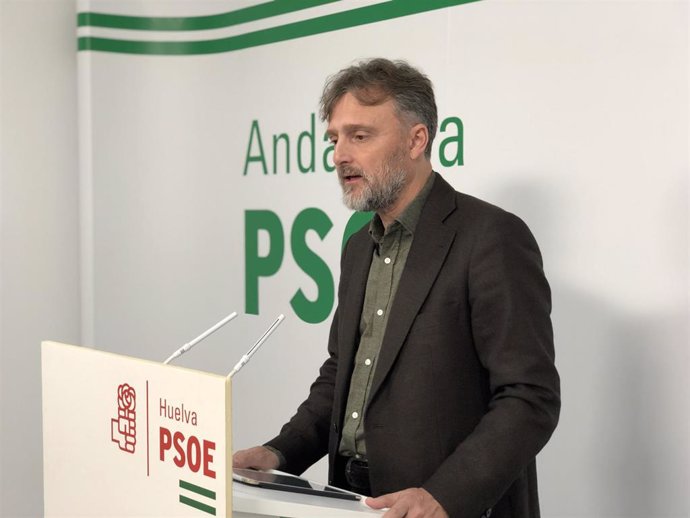 El parlamentario autonómico del PSOE-A José Fiscal