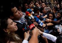 Guaidó llama a una "muestra de fuerza pacífica" en el inicio de la gran marcha opositora