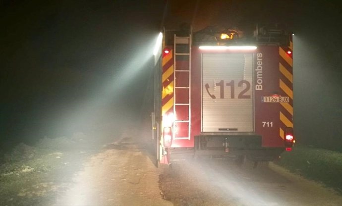 Camión de Bomberos actúa en un incendio en Mutxamel