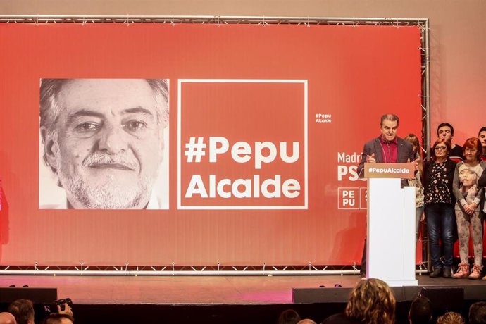 Acto en el que Pepu Hernández se presenta como posible candidato del PSOE al Ayu