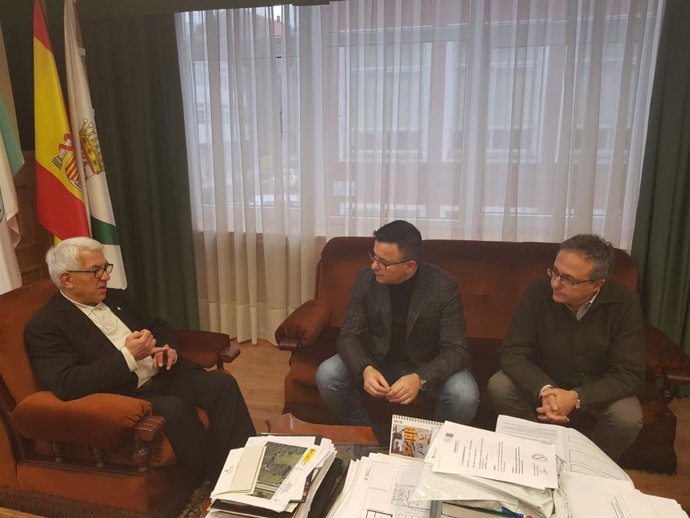 Reunión del conselleiro do Medio Rural, José González y el alcalde de Vilalba, A