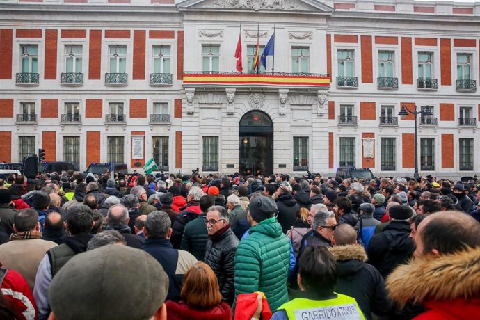 Concentración de taxistas en la puerta del Sol de Madrid 