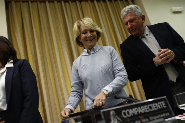 Aguirre comparece en la comisión de investigación sobre la financiación del PP