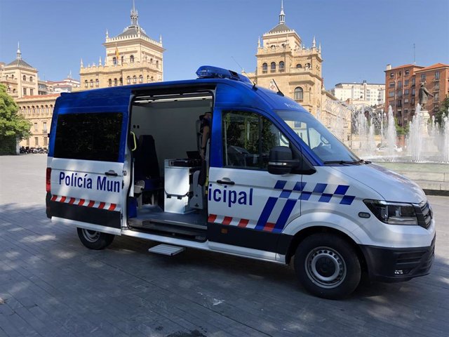 Foto de recurso de un vehículo de atestados de la Policía Municipal de Valladoli