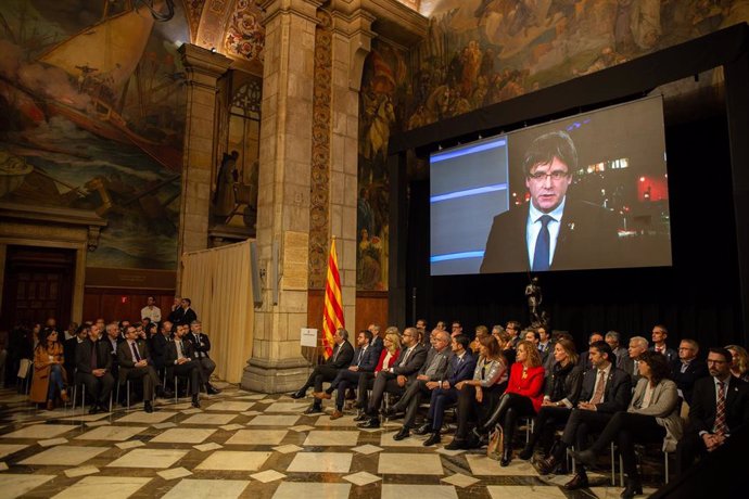 Presentación del Consell per la República en el Palacio de la Generalitat 
