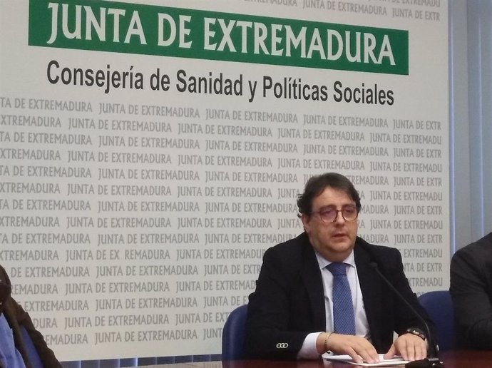 Consejero de Sanidad y Políticas Sociales de la Junta, José María Vergeles