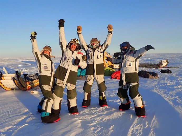 Los cuatro científicos españoles que forman parte de la expedición 'Antártida In