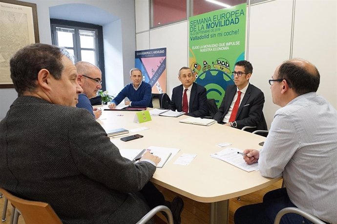 Reunión entre el Ayuntamiento de Valladolid y Endesa sobre la nueva 'gasinera'
