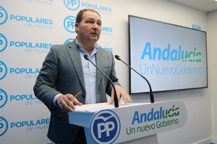 El portavoz del Grupo Popular en la Diputación de Huelva y secretario general de