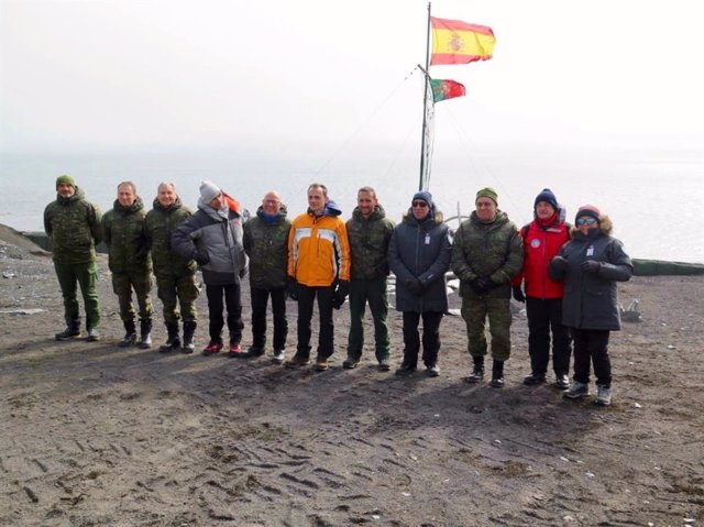 Delegación española a la Antártida encabezada por el ministro de Ciencia, Innova