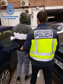Uno de los detenidos por el robo en un aparcamiento de El Ejido (Almería)