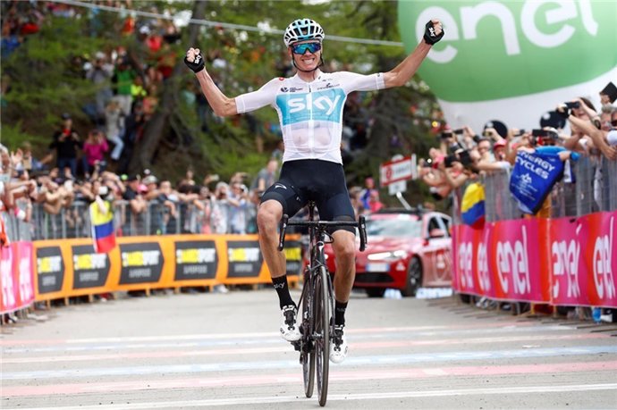 Chris Froome (Team Sky) celebra un triunfo de etapa