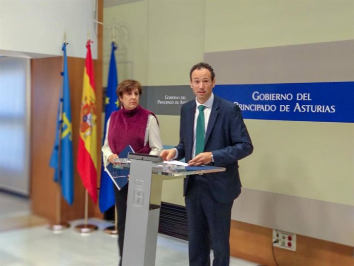 El consejero de Presidencia, Guillermo Martínez, en rueda de prensa