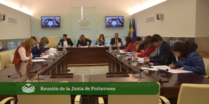 Reunión de la Junta de Portavoces este martes en la Asamblea de Extremadura
