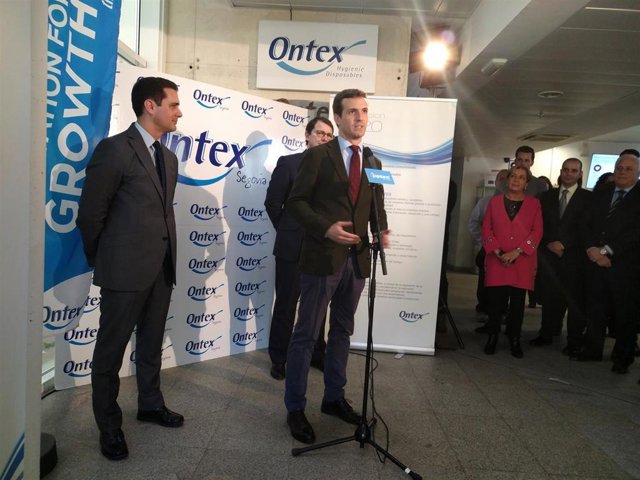 Casado junto a Pablo Pérez y F. Mañueco en la empresa Ontex