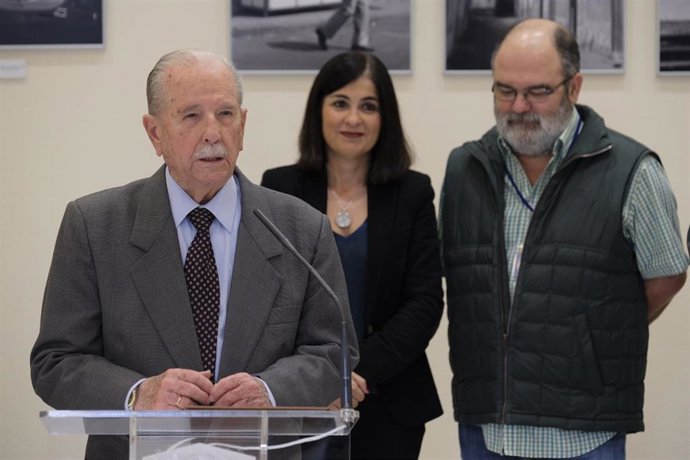 [Grupocanarias] Nota De Prensa / El Parlamento Acoge La Exposición De Fotografía