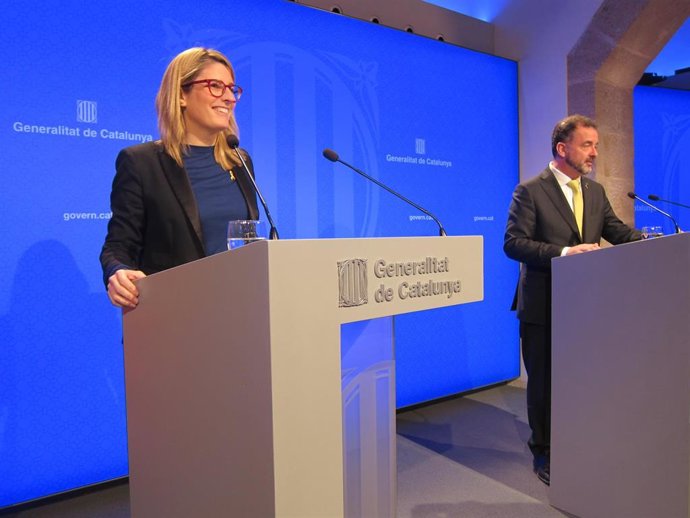 La Consellera De Presidencia Y Portavoz Del Govern, Elsa Artadi, Y El Conseller 