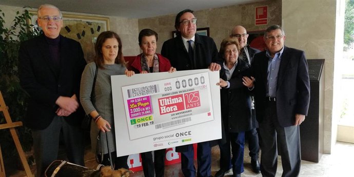 Presentación del cupón de la Once con Carmen Serra.