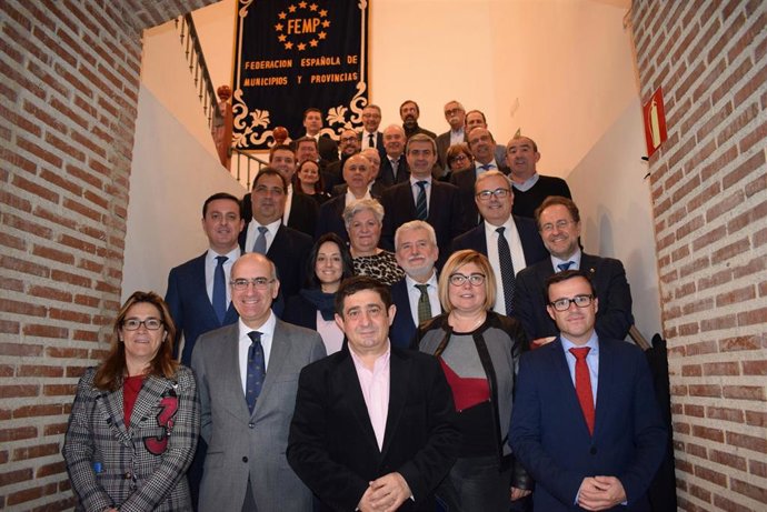 [Grupoextremadura] Nota Comisión De Diputaciones Provinciales Femp