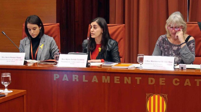 La presidenta del IC, Núria Balada, en el Parlament