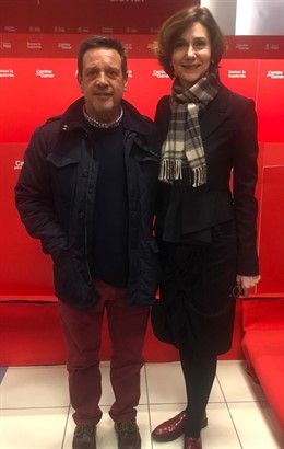 El gerente de la Asociación Casco Viejo de Santandder, Agustín Ordejón, y la sec