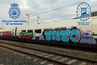 Detenidos en Málaga cuatro grafiteros por causar daños en vagones y locomotoras valorados en 50.000 euros