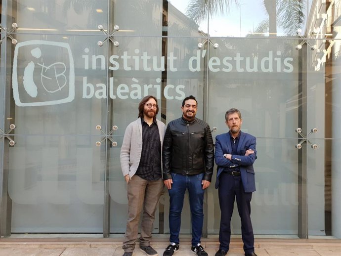 Suite Trio presenta els seus concerts en Pasos Baixos amb la collaboració del 