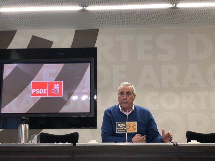 El portavoz del PSOE Aragón, Javier Sada.