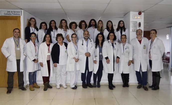 Profesionales de Cuidados Paliativos del Hospital Reina Sofía
