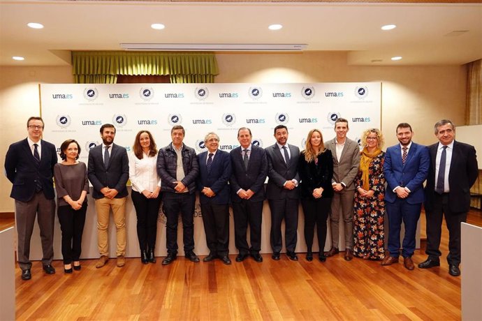 Presentación de la cátedra UMA universidad en terapias avanzadas en dermatología