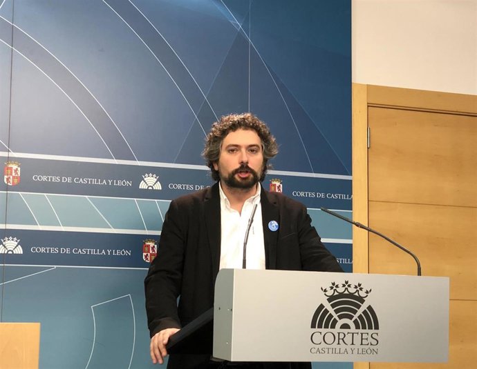 El precandidato de IU a la Junta, José Sarrión