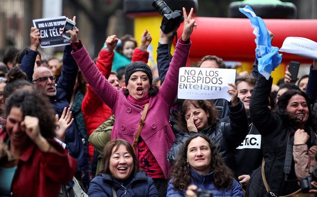 Protestas en Buenos Aires por los despidos de Télam