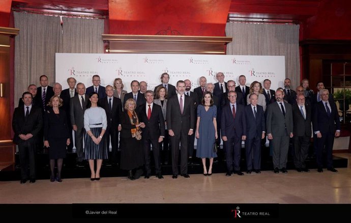 SSMM los Reyes presiden Patronato Teatro Real