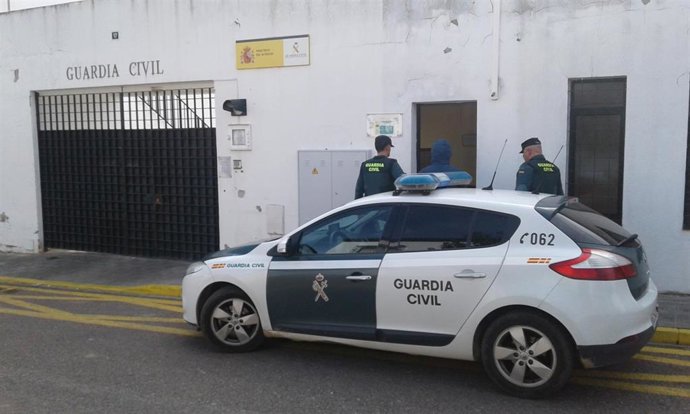 La Guardia Civil detiene a un ladrón por amenazar y retener a un vecino de Umbre