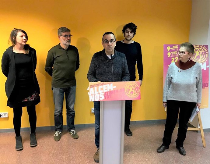 Montse Venturós, Carles Riera (CUP), Jordi Muñoz (Constituents per la Ruptura)