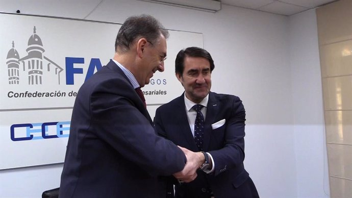 Suárez-Quiñones con Miguel Ángel Benavente, presidente de FAE.