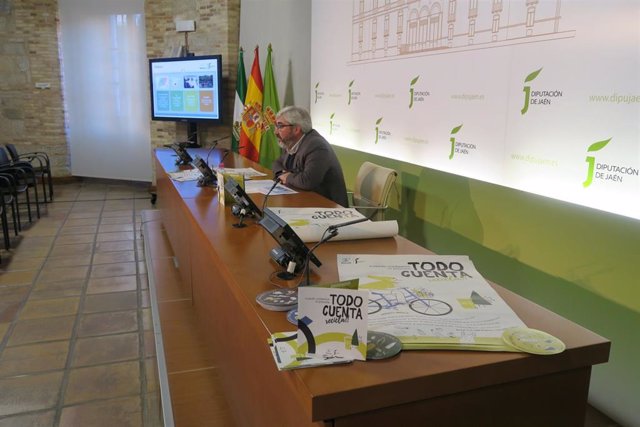 Presentación de la campaña 'Cuando cuidamos el planeta, todo cuenta, ¡recicla!'.