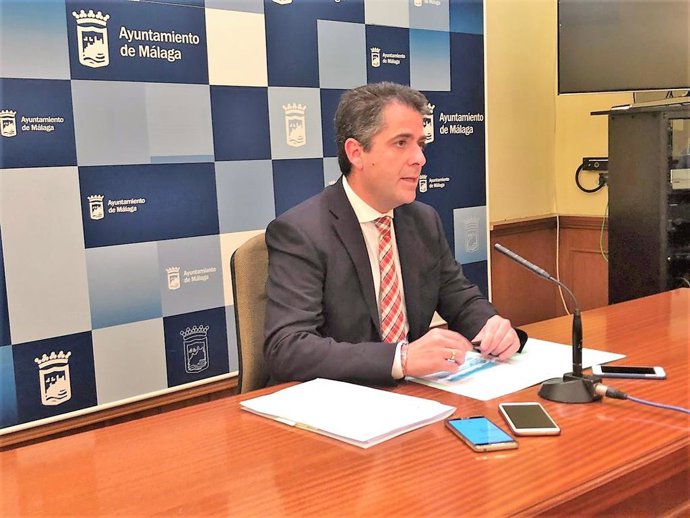 El portavoz del equipo de gobierno de Málaga, Carlos Conde.