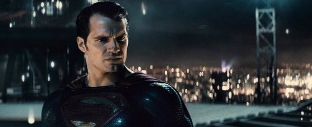 Henry Cavill en Batman v Superman: El amanecer de la justicia